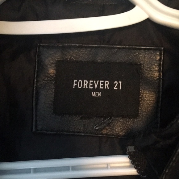 A forever 21 leather jacket - Picture 2 of 10